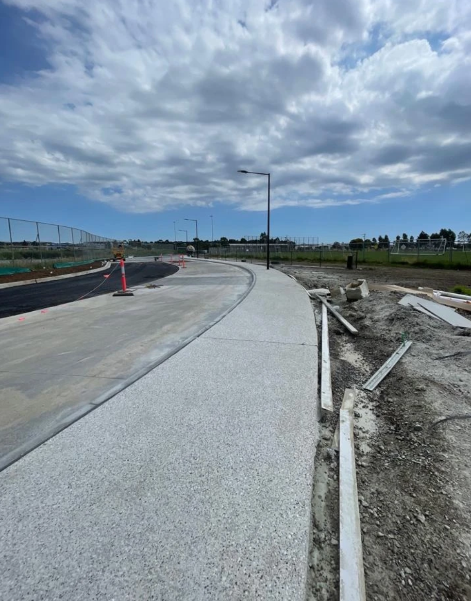 Greenvale - Exposed Aggregate Curved Path